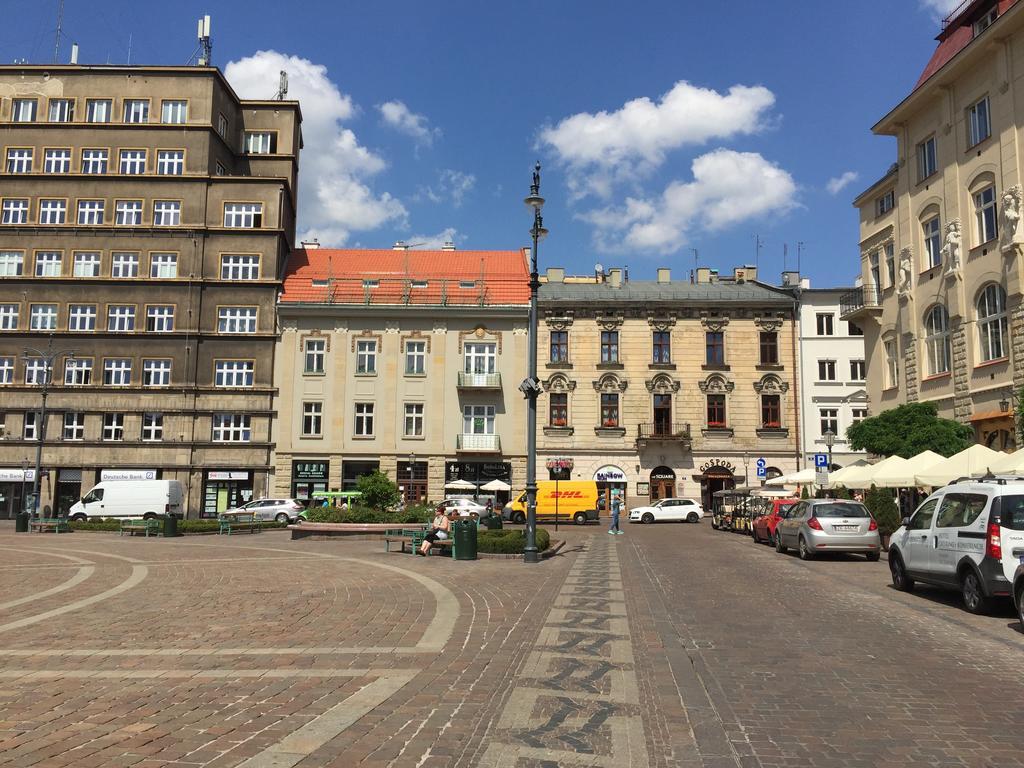 View To The Cracow Basic Apartment Krakow Exterior photo